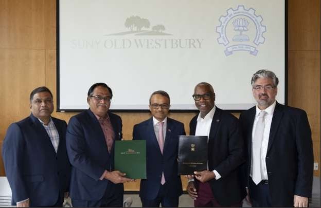 (From left) IIT Bombay Dean of Alumni and Corporate Relations Prof. Upendra V. Bhandarkar, IIT Bombay Director Prof. Shireesh Kedare, Consul General Binaya S. Pradhan, SUNY Old Westbury President Timothy E. Sams and SUNY Old Westbury Associate Provost and Deanof Research & Innovation celebrate the agreement.