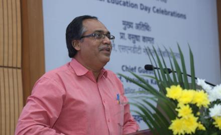 Prof. Shireesh Kedare, Director, IIT Bombay addressing the audience