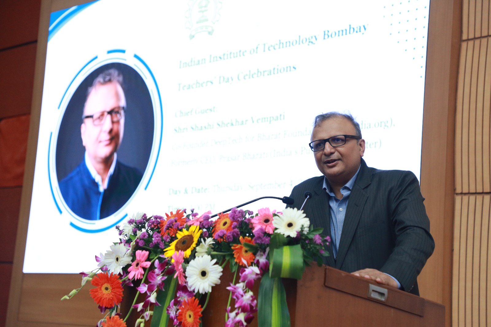 IIT Bombay celebrates Teachers’ Day by conferring - S.P. Sukhatme Excellence in Teaching Awards to 15 Professors - Award for Excellence in Academics to 92 students