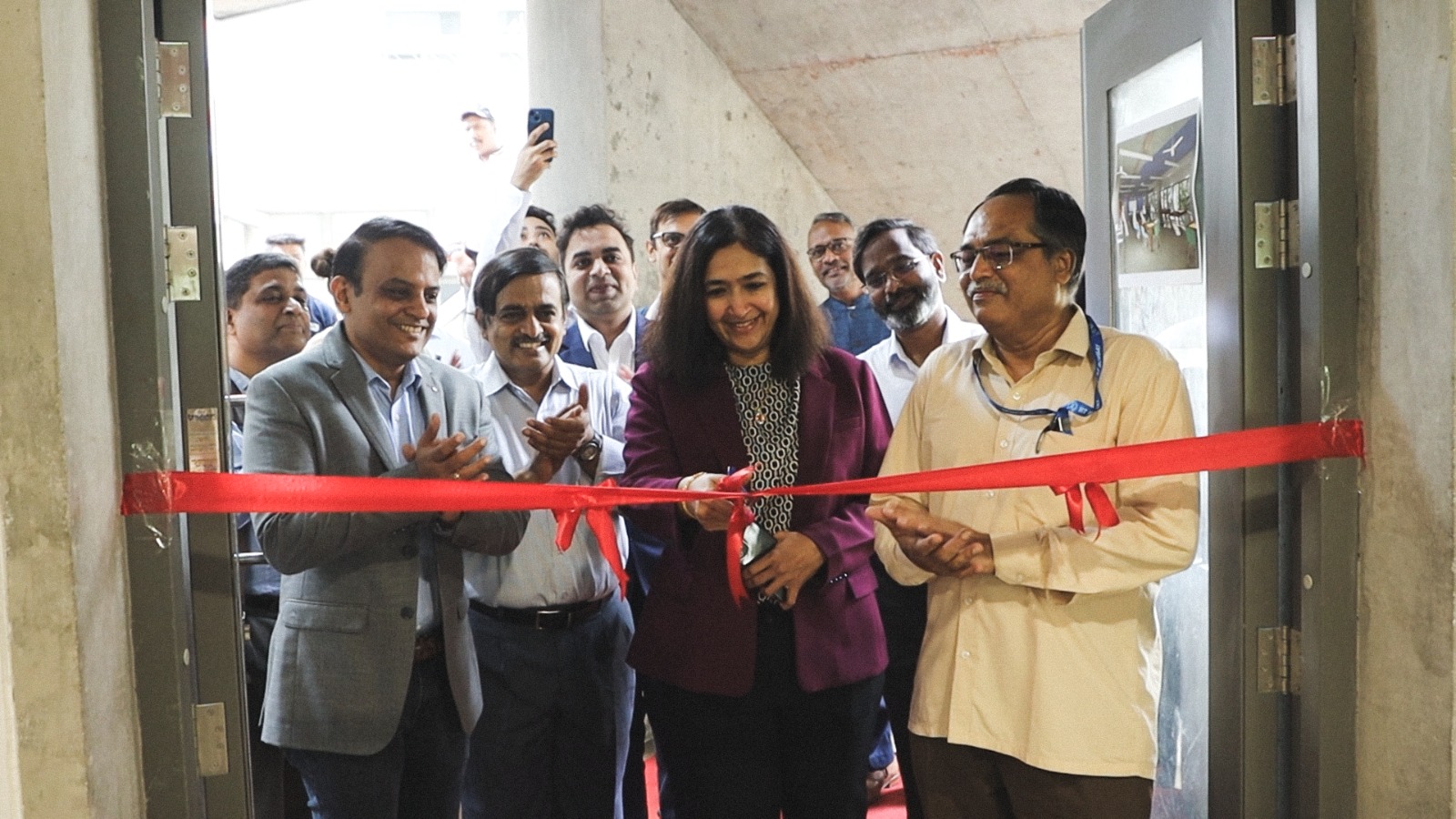 IIT Bombay and FedEx Launch Innovation Hub in India to Reimagine Global Supply Chains