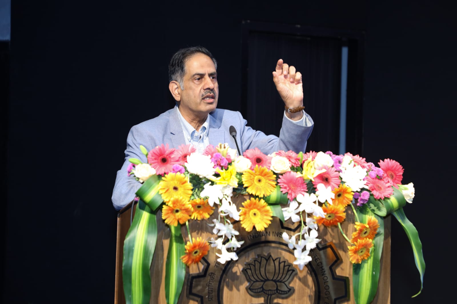 Prof. S.C. Sahasrabudhe Lifetime Achievement Award (2025-26) conferred on Prof. Rajiv Dusane ‘Prof. S.C. Bhattacharya Award for Excellence in Pure Sciences’ for 2025 conferred on Prof. K.G. Suresh ‘Prof. H.H. Mathur Award for Excellence in Applied Sciences’ for 2025 conferred on Prof. R.S. Jangid 11 DAA & 7 YAAA