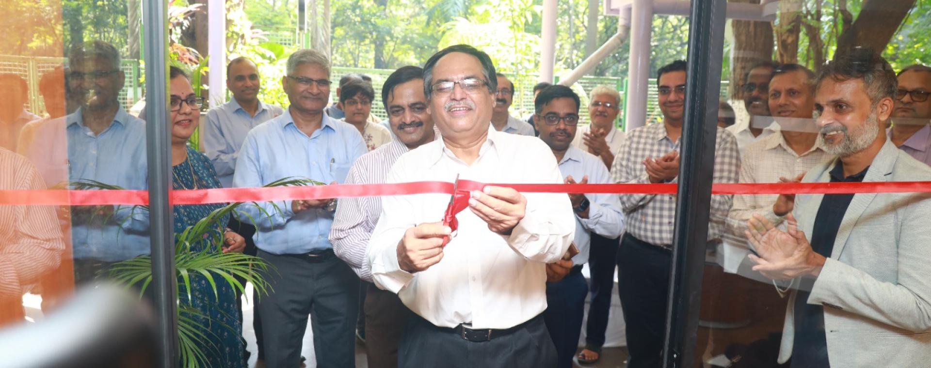 IIT Bombay Director Prof. Shireesh Kedare inaugurated the Institute’s new Souvenir Shop