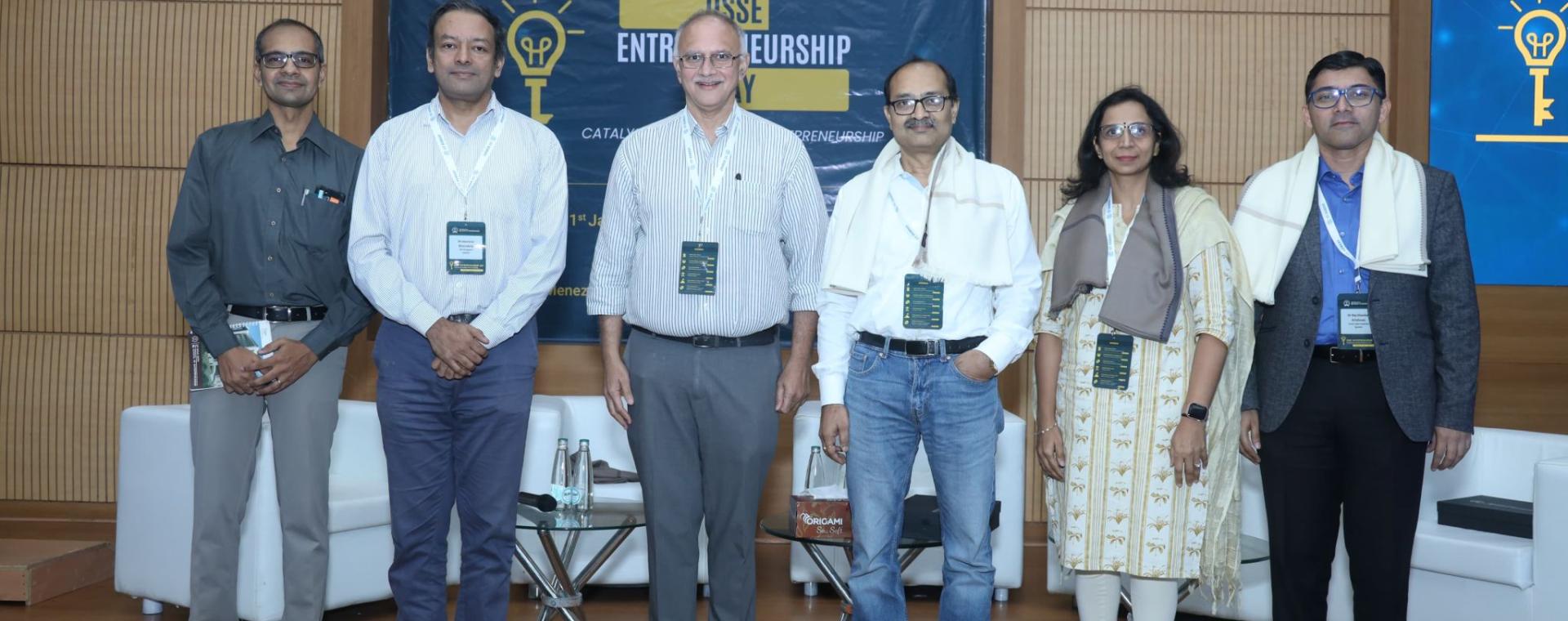 DSSE hosted a day-long symposium “Catalyzing University Entrepreneurship”