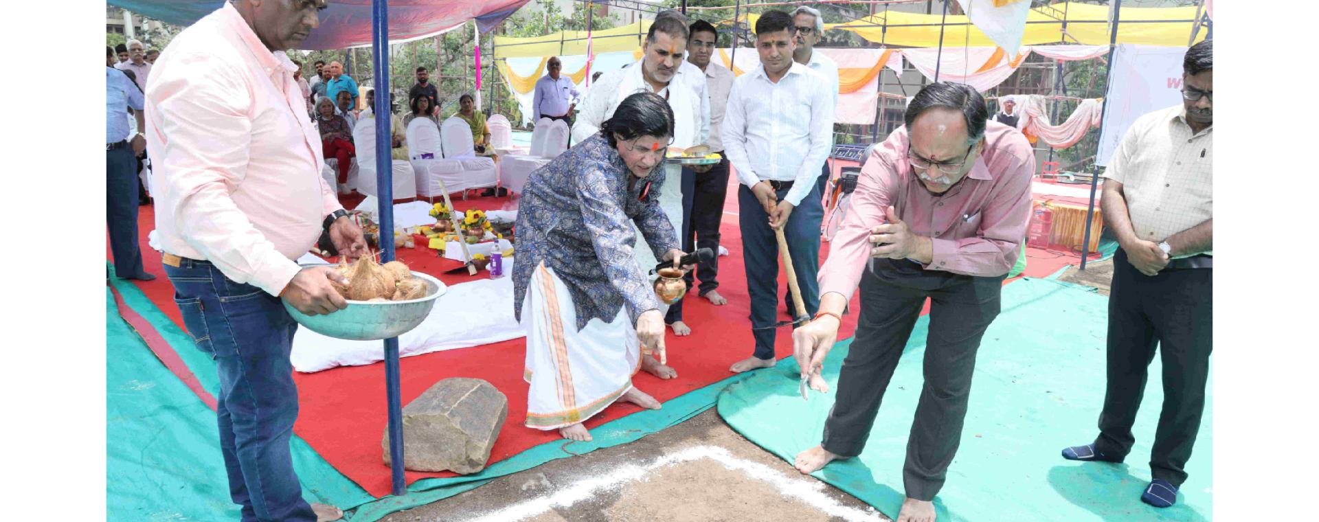 Ground-breaking ceremony of “Efficiency Apartments” at IIT Bombay