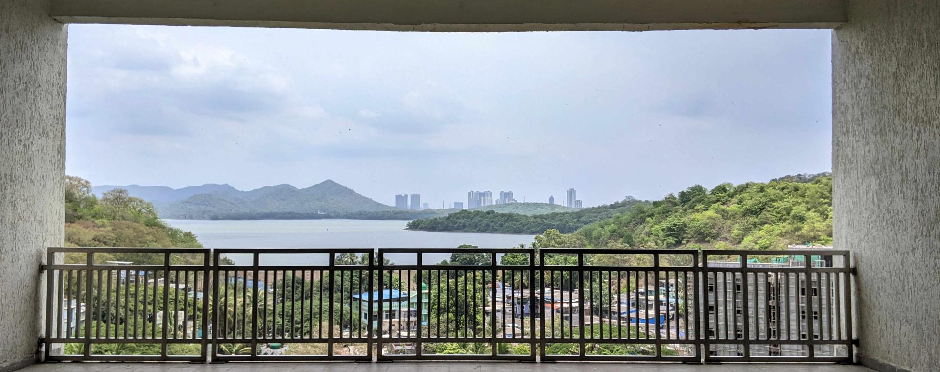Semi open terrace - 9th floor