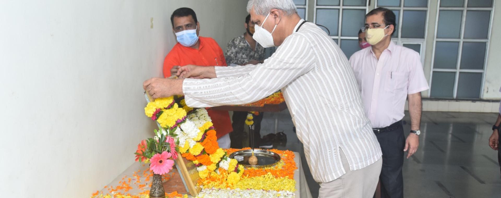 Mahatma-Gandhi-Birth-Anniversary-Celebrations-IITBombay 3.jpg