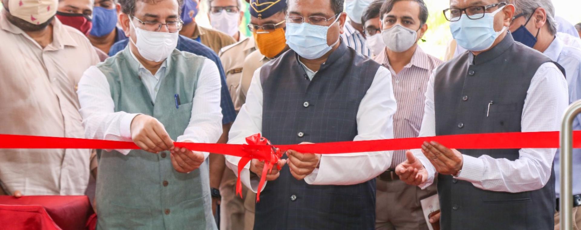 Dharmendra_Pradhan_IIT_Bombay_inaugurate_hostel 17-3.jpeg