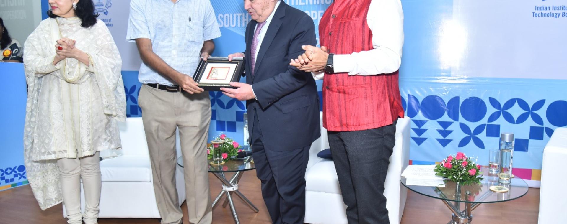 WhatsApp Image 2022-10-19 at 15.54.26.jpeg