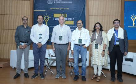 DSSE hosted a day-long symposium “Catalyzing University Entrepreneurship”
