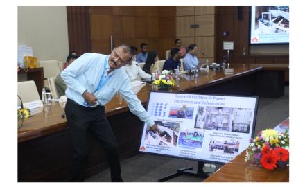 Union Minister Shri Pralhad Joshi Visits IIT Bombay